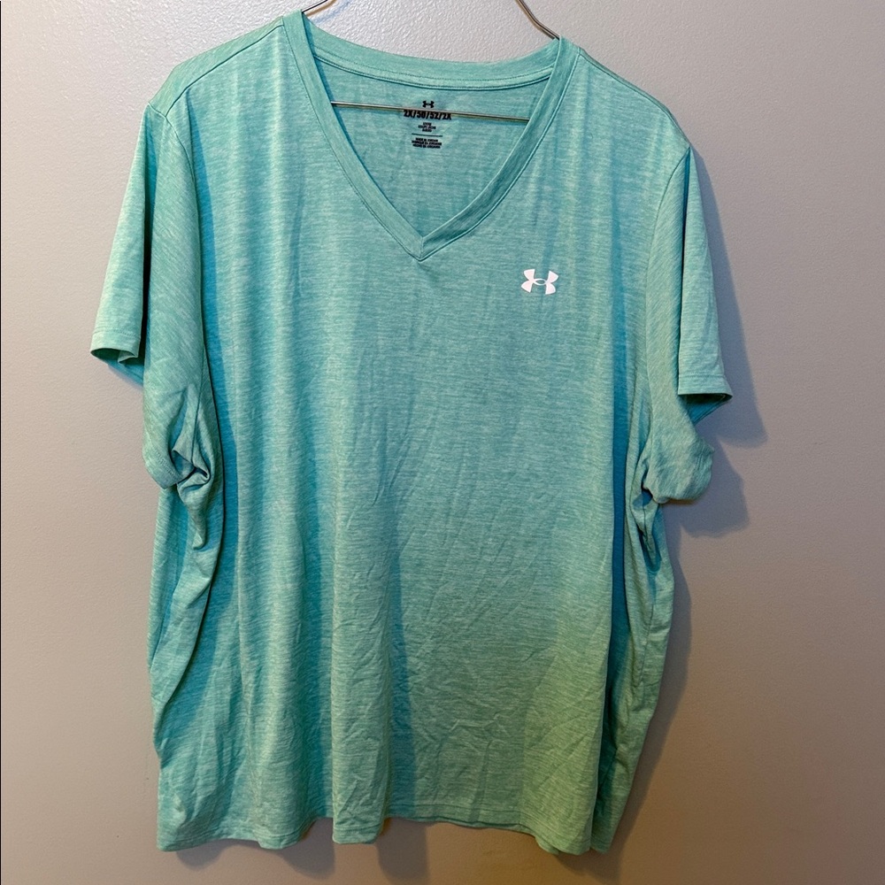Under Armour women’s aqua V-Neck Shirt
